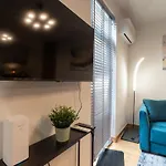 Cozy Terrace & Free Parking In The Heart Of 里加