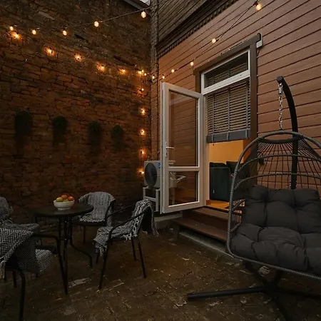 Cozy Terrace & Free Parking In The Heart Of *