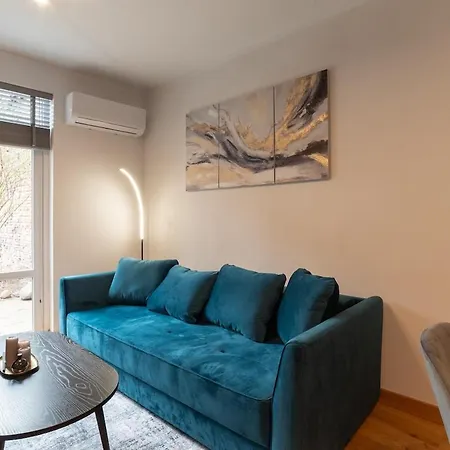 Cozy Terrace & Free Parking In The Heart Of Riga