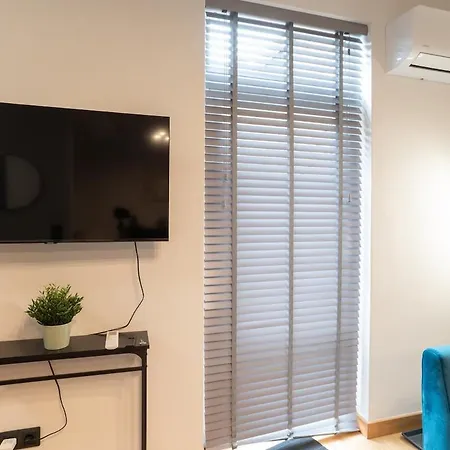 Cozy Terrace & Free Parking In The Heart Of Riga