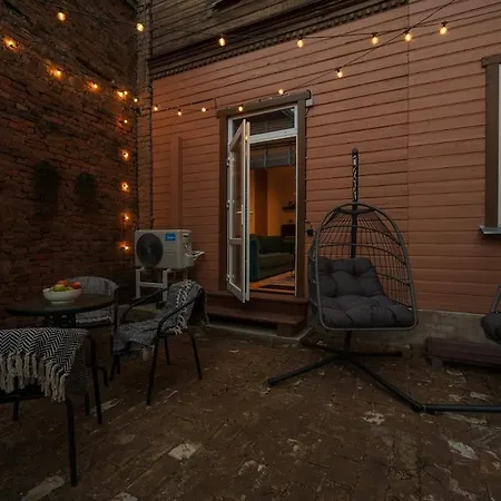 Cozy Terrace & Free Parking In The Heart Of Apartamento