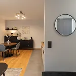 Apartman Cozy Terrace & Free Parking In The Heart Of *